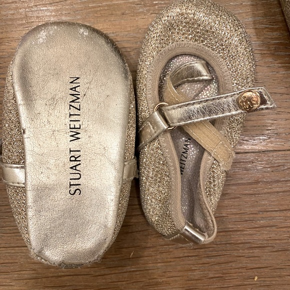 Bundle of 7 newborn / toddler shoes — STUART WEITZMAN and others - Picture 3 of 10